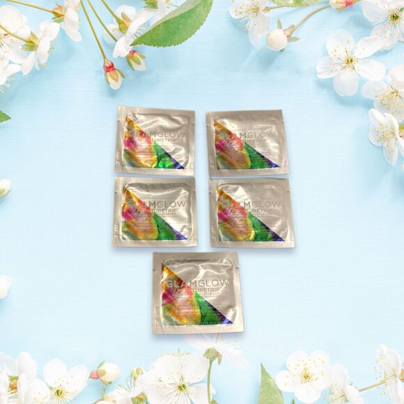 5 GlamGlow MOISTURETRIP™ Omega Rich Moisturizer - Travel Pack 0.06oz/2ml each - Picture 2 of 5